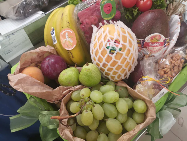 Pormenor da fruta de uma cesta preparada pela Cesta Cheia