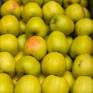 MAÇÃ GOLDEN PEQUENA 500 GR